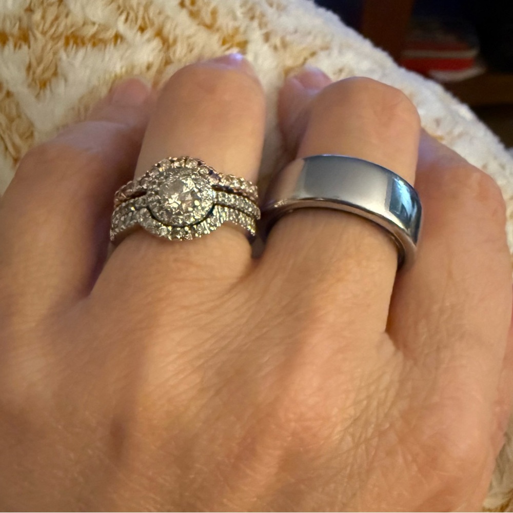 Oura Ring Gen 3 Horizon Silver Size 8 - Charger included